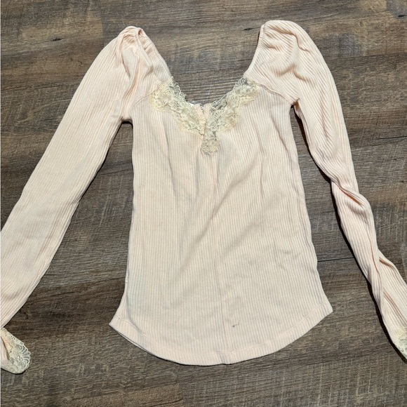 Free people off white blouse. - Picture 4 of 6